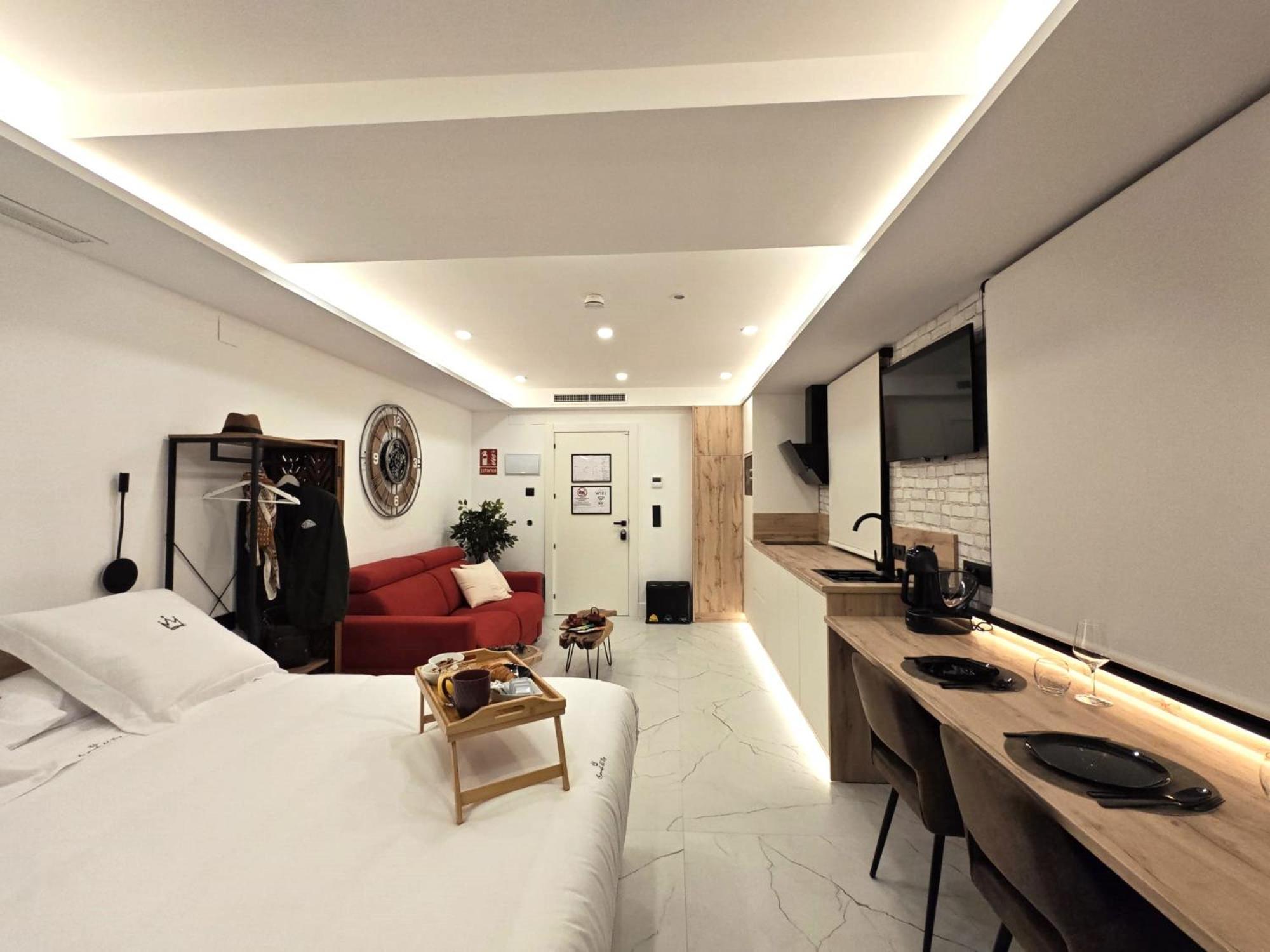 La Parada Del Rey - Luxury Suites Пласенсия Экстерьер фото