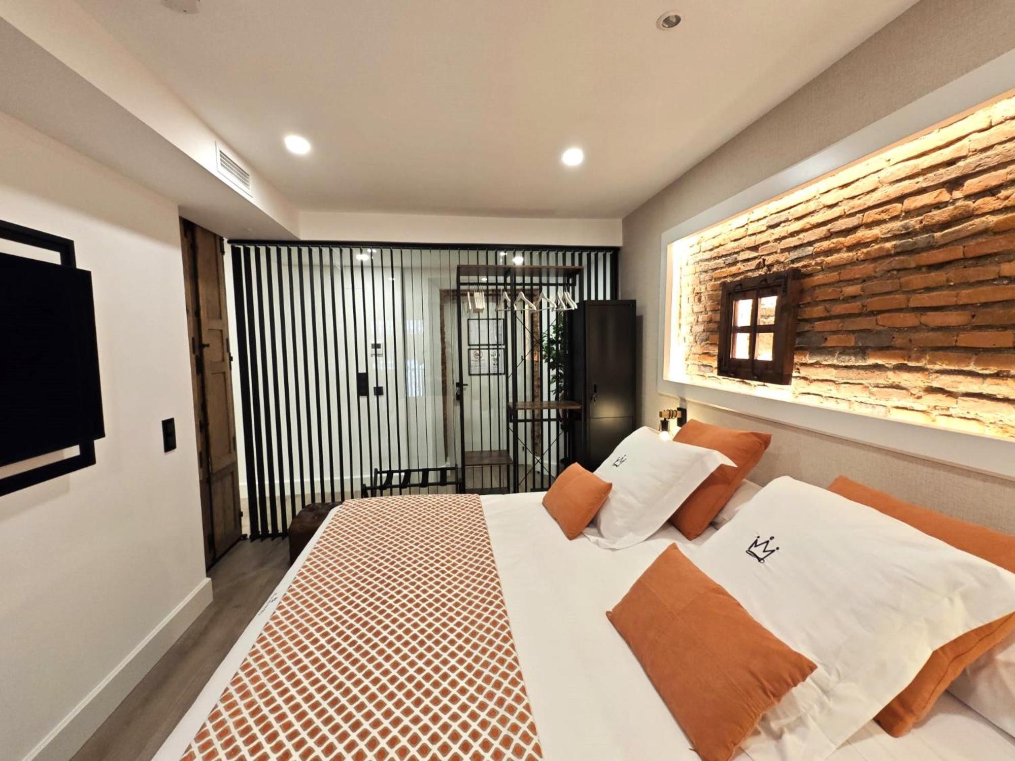 La Parada Del Rey - Luxury Suites Пласенсия Экстерьер фото