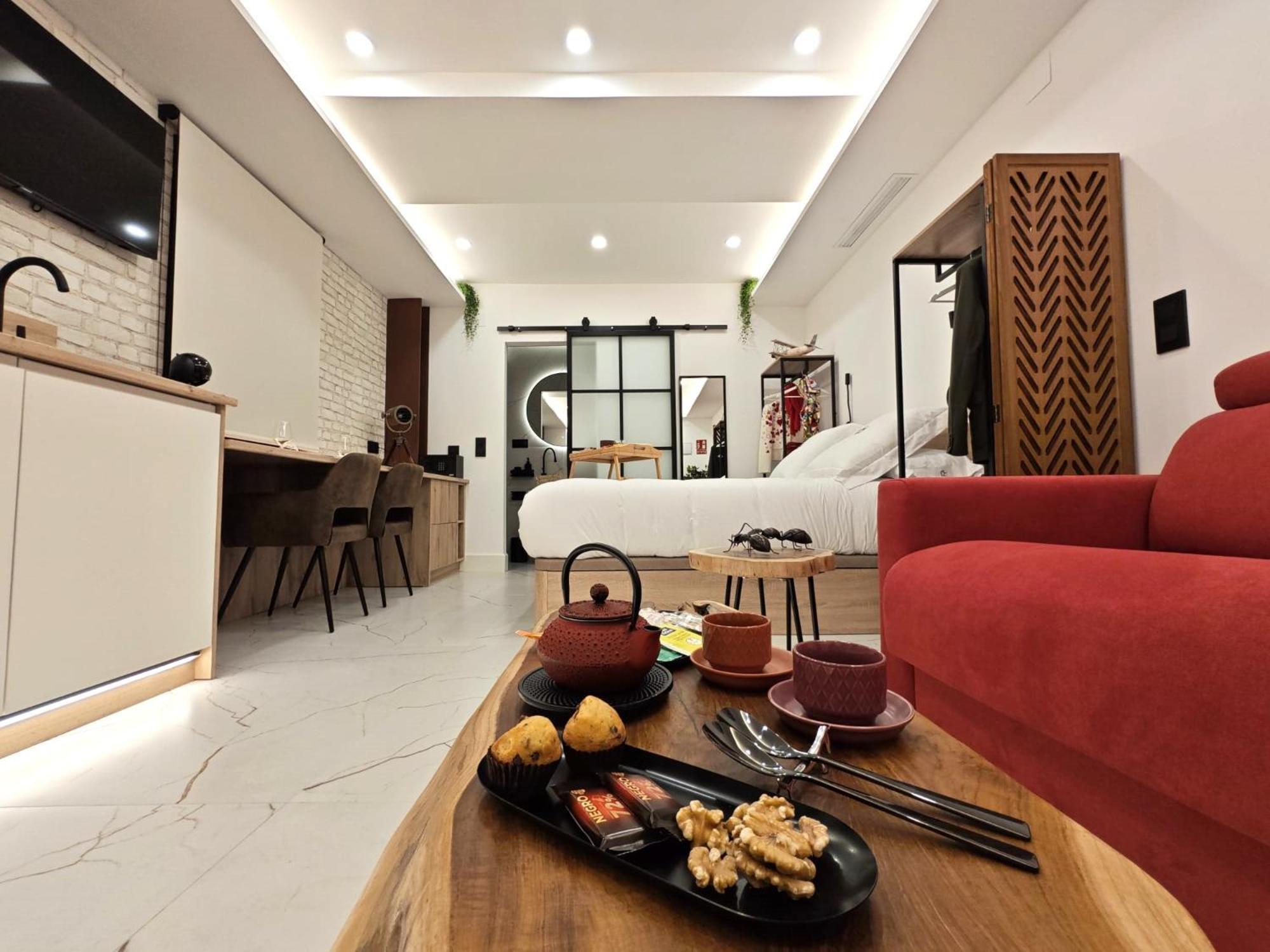 La Parada Del Rey - Luxury Suites Пласенсия Экстерьер фото
